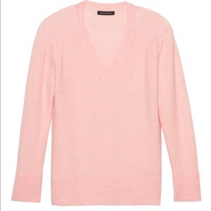 Banana Republic Aire Yarn Wool Sweater